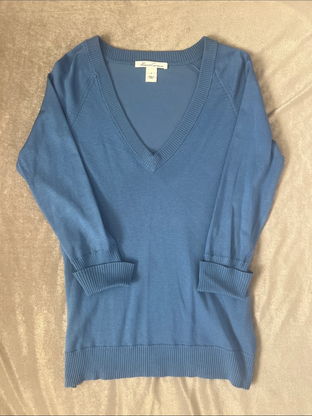 Kenneth Coke Dusty V-Neck Lightweight Sweater